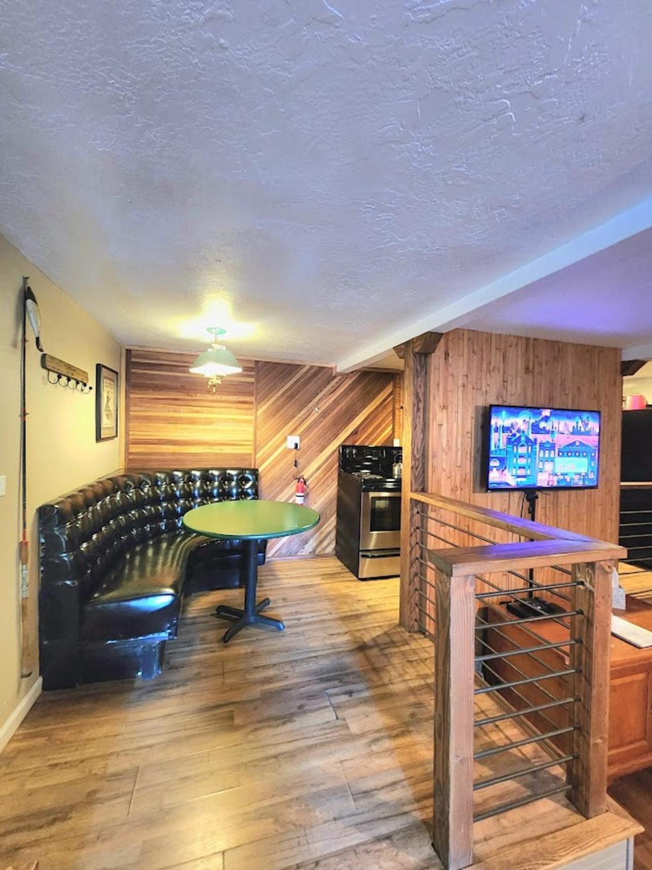 Bear Cave- Pet Friendly Suite In Shaver Lake Exterior foto